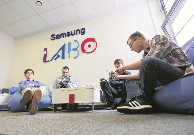 Laboratoria Samsung Labo na ZUT-cie  dały studentom możliwość pracy ze specjalistami