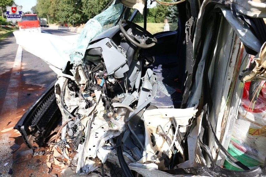 Tragiczny wypadek busów w Garbowie. Jedna osoba nie żyje, kilkanaście jest rannych (ZDJĘCIA)