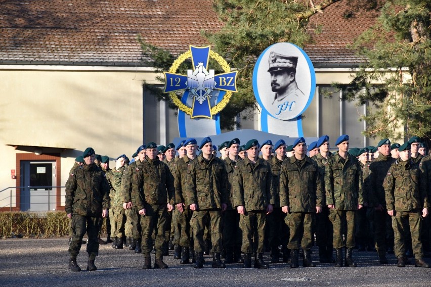 Szkolenie wojskowe w "Dwunastce". Wzięło udział niemal 150 elewów!