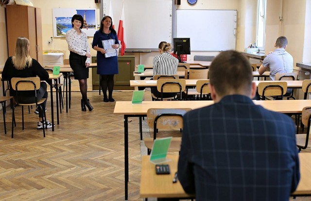 Uczniowie wyniki egzaminu zawodowego poznają pod koniec marca.