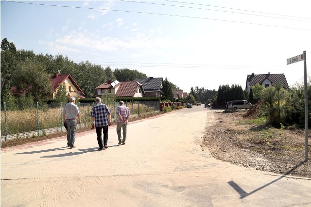 Tak po niedawno zakończonej budowie wygląda ulica Sokola w Bilczy, która łączy się z ulicą Zacisze.