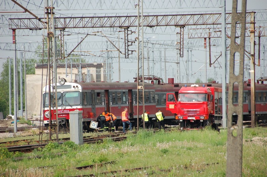 Tarnów. Wykolejony pociąg blokuje tory na Nowy Sącz i Rzeszów