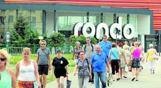 Od 28 maja w Centrum Handlowym Rondo w Bydgoszczy nie ma już Reala. Zastąpił go Auchan   Auchan mieści się w Centrum Handlowym Rondo w Bydgoszcz