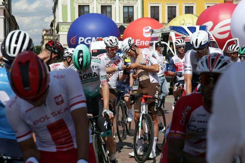 2. etap Tour de Pologne. Kolarze wystartowali z Rynku Wielkiego w Zamościu (ZDJĘCIA)