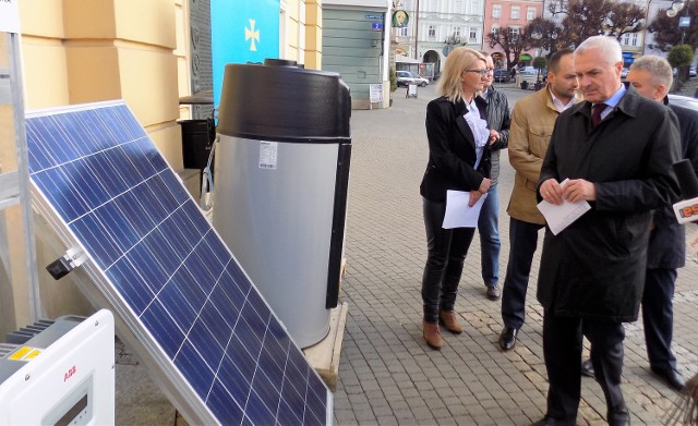 Władze Przemyśla zachęcają mieszkańców do inwestowania w odnawialne źródła energii.