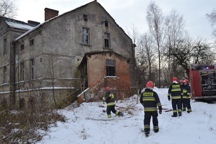 Podpalono zabytkowy dworek na Zamysłowie