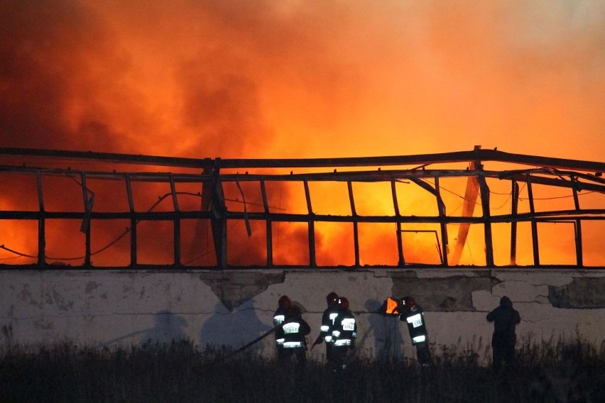 Pożar na terenie ABB we Wrocławiu