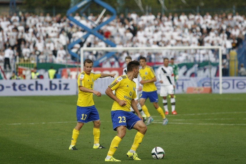 Zawodnicy Ruchu Chorzów zagrał w żółtych koszulkach