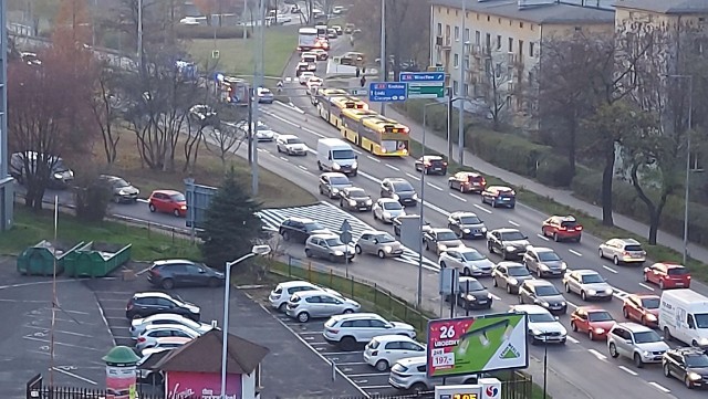 Doszło do potrącenia rowerzysty. W stanie krytycznym został przewieziony do szpitala.