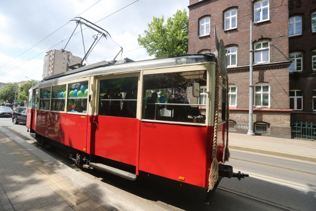 W najbliższą sobotę mieszkańcy Szczecina i turyści mieli okazję darmowej przejażdżki wyjątkowym tramwajem. Historyczny skład typu N,  w skandynawskim stylu jeździł specjalną pętlą do ulicy Potulickiej między godziną 12:00, a 15:00.