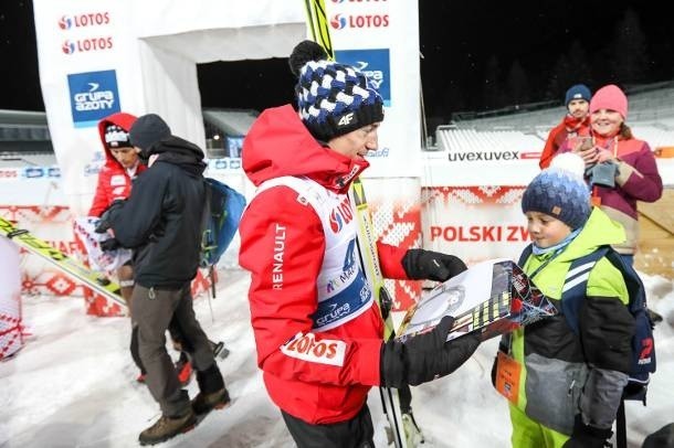 Skoki narciarskie Ga-Pa online. Turniej Czterech Skoczni...
