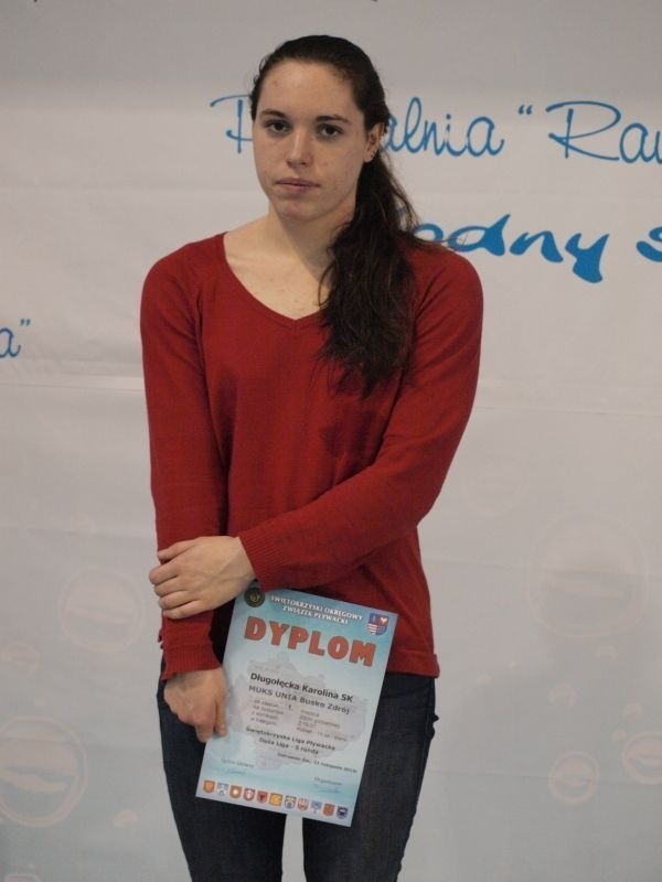 Karolina Długołęcka z Unii Busko-Zdrój ustanowiła rekord okręgu na 100 metrów stylem zmiennym.