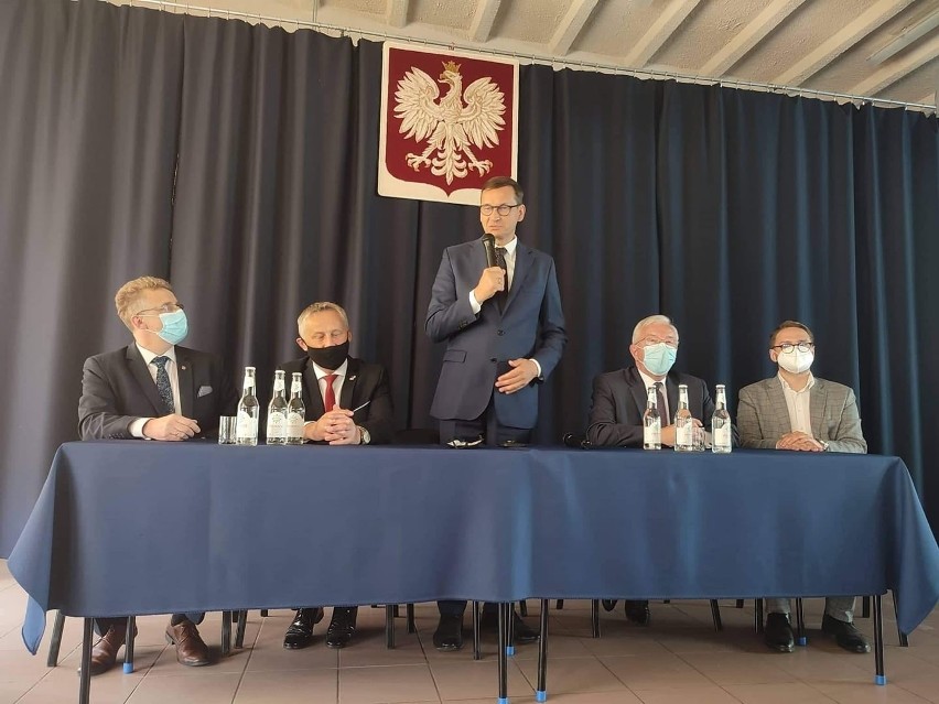 W poniedziałek do Końskich przyjechał premier Mateusz Morawiecki. Ujawniamy kulisy wizyty szefa polskiego rządu w stolicy powiatu