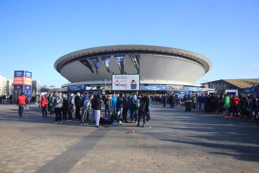 IEM 2017 Katowice. Gigantyczne kolejki pod Spodkiem