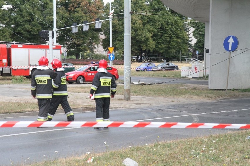 Zerwana trakcja na pl. Społecznym, Wrocław, 04.09.2015 r.