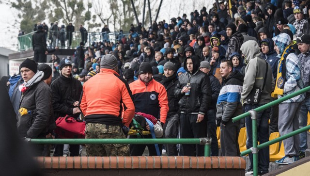 Zamieszki na trybunach podczas meczu Elana Toruń - Sparta Brodnica
