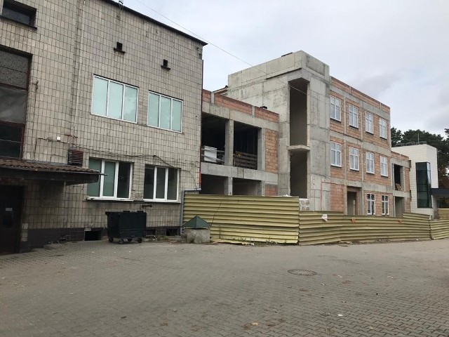 W Pionkach trwa budowa nowego obiektu szpitalnego.