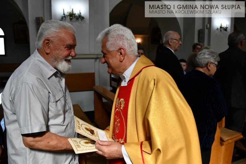 Przeżyli ze sobą 50 lat. Dziewiętnaście par z gminy Nowa Słupia świętowało Złote Gody. Zobacz zdjęcia