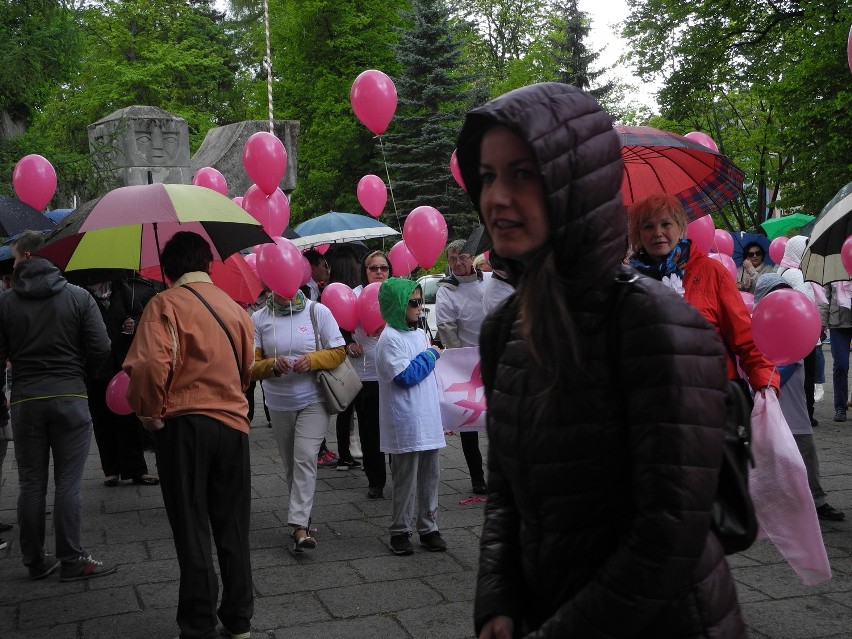 Kilkaset osób wzięło udział w trzecim Marszu Różowej i...