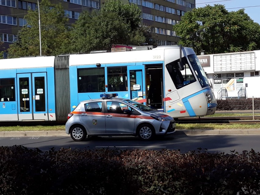 Tramwaje nie jeżdżą Legnicką, bo zepsuła się Skoda