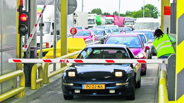 A1 autostradą McDonald’s?Twórcy inicjatywy „Darmowa autostrada” postulują sprzedaż praw do nazw dróg