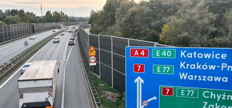 Trzeci pas prawej jezdni autostrady A4 (kierunek od Katowic...