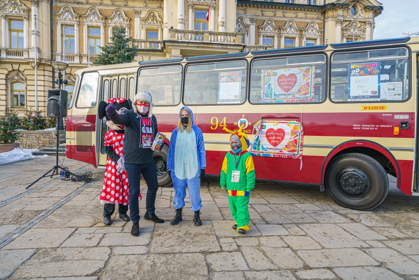 Nowy Sącz. W stolicy Sądecczyzny ruszył 29. finał Wielkiej Orkiestry Świątecznej Pomocy. Trwa zbiórka pieniędzy [ZDJECIA]