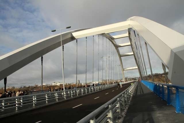 Torunianie mają nadzieję, że nowy most choć częściowo uwolni miasto od korków