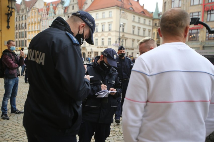 Wrocław jest jednym z zaledwie 5 miast wojewódzkich w...