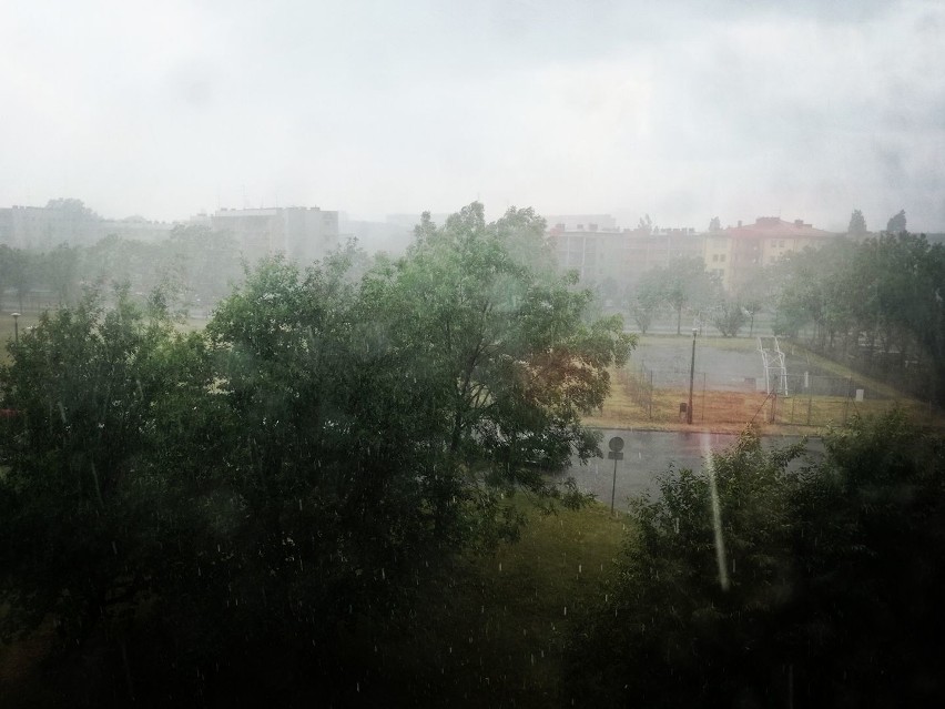 Burza nad osiedlem AK w Opolu