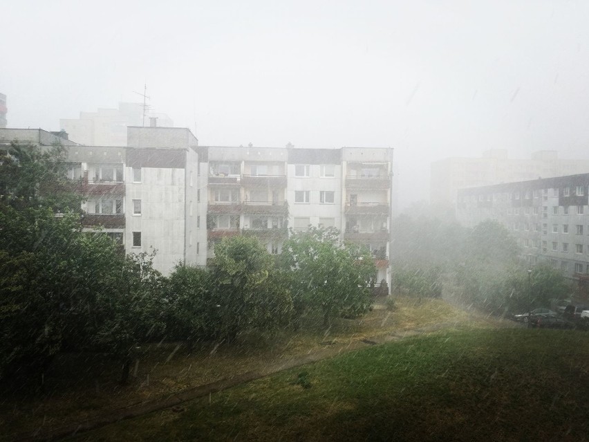 Burza nad osiedlem AK w Opolu
