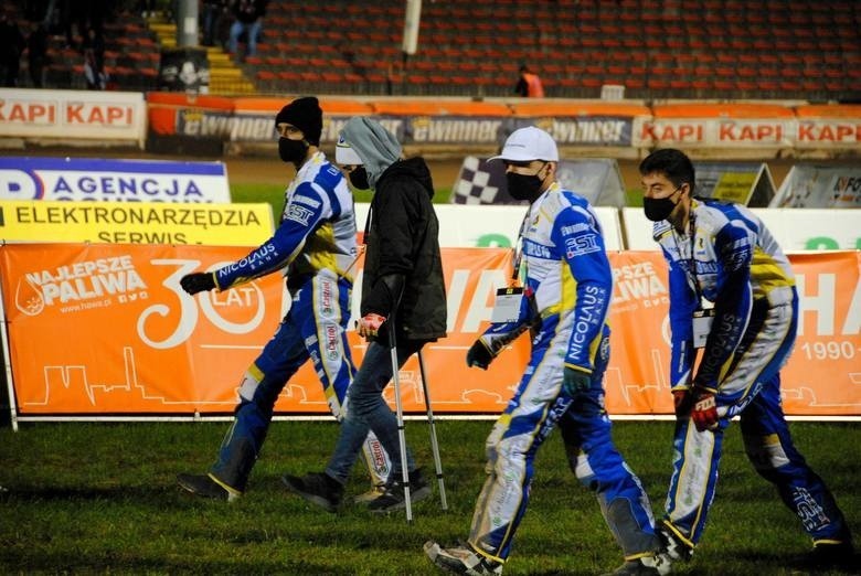 - To mało znaczące trofeum. Nasze miejsce jest wyłącznie w...