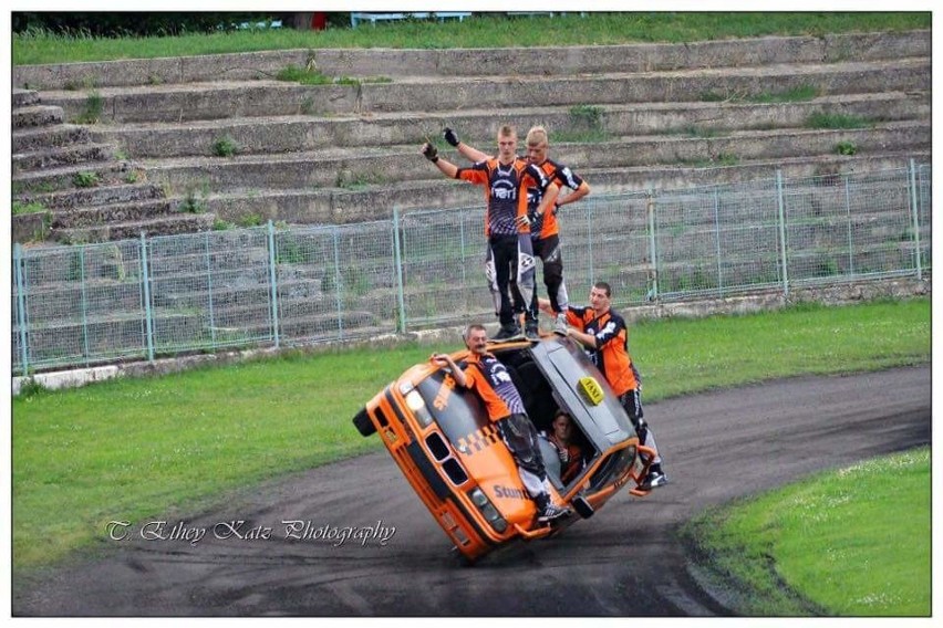 Kaskaderzy z grupy Flott Cascaders Team wystąpią na stadionie w Grójcu