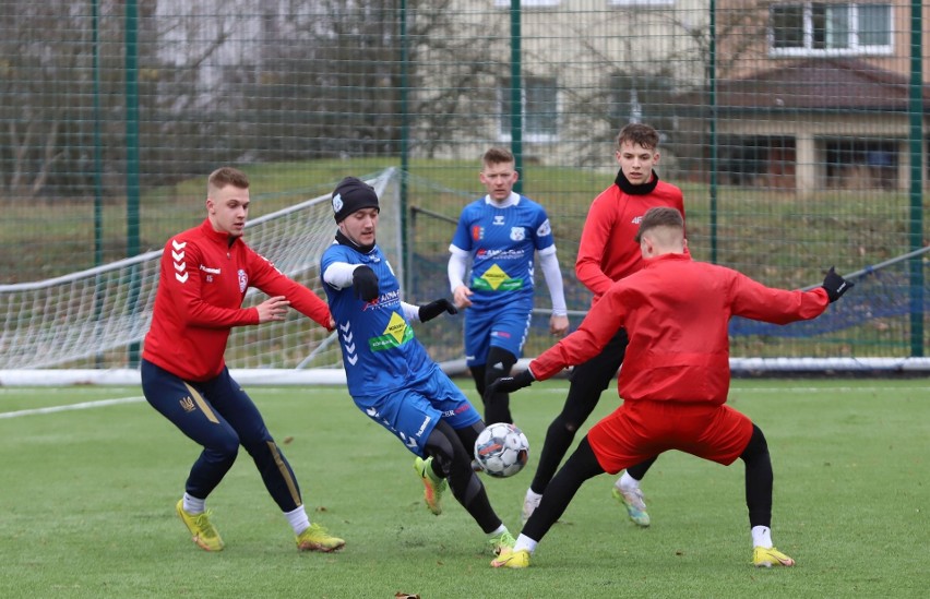 Juniorzy starsi Korony wygrali z Moravią Anna-Bud 1:0.