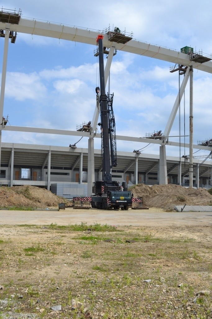 Stadion Śląski przed finalnym etapem Operacji Big Lift 2
