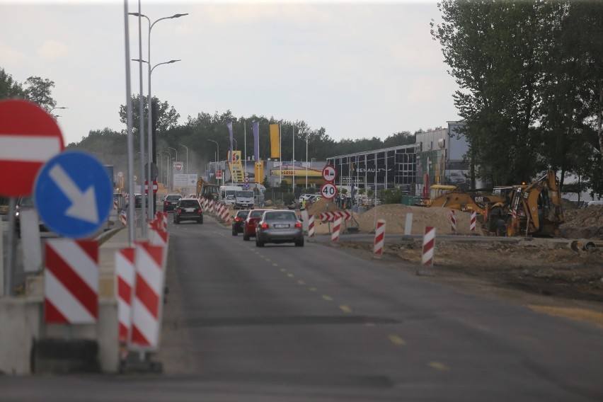 Przebudowa skrzyżowania ulic Kościuszki (DK81) i Armii...