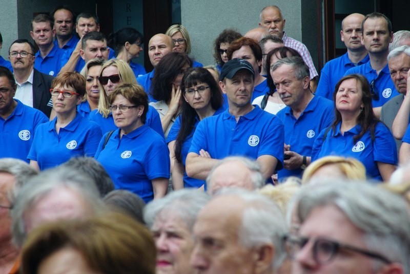 Rozbrzmiała syrena z poznańskich zakładów im. Hipolita...