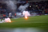 "Kibice" Sandecji i Cracovii zdemolowali stadion Wisły [ZDJĘCIA]