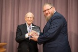 Piotr Cywiński nagrodzony przez Amerykański Departament Stanu i Muzeum Holokaustu w 75. rocznicę  powstania Muzeum Auschwitz-Birkenau