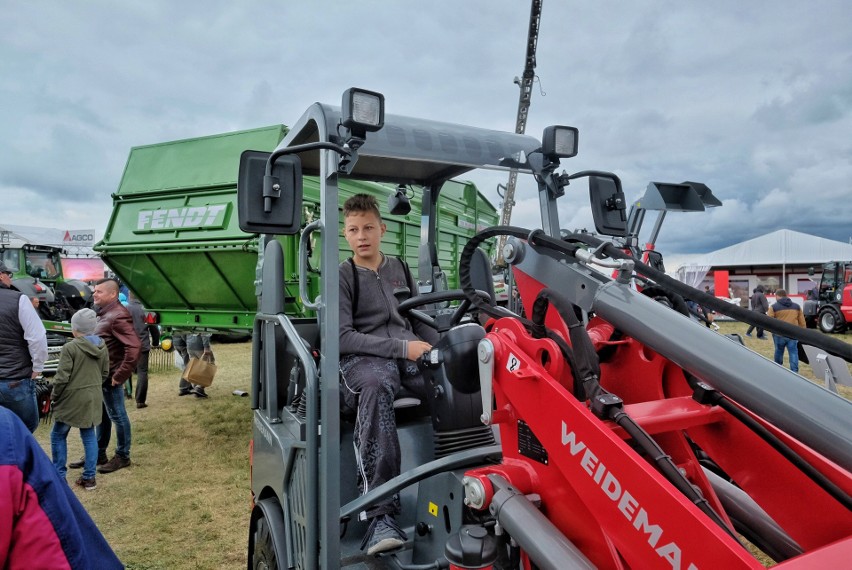 W sobotę Agro Show 2018 odwiedzały tłumy. Zobacz na...