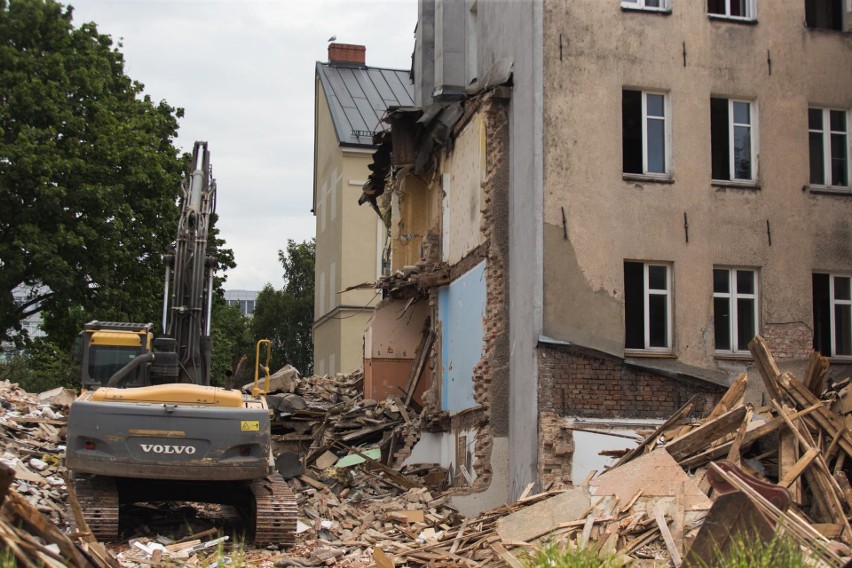 Dawnej ulicy Długiej już nie ma. Wyburzenia w toku [ZDJĘCIA]