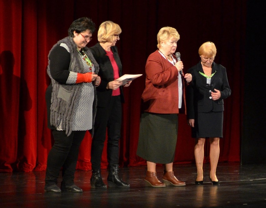 Mikołajki Łódzkiej Ligi Kobiet Polski w Teatrze Muzycznym w Łodzi [ZDJĘCIA]