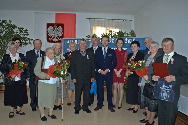 Uroczyste wręczenie Medali za Długoletnie Pożycie Małżeńskie w Gniewoszowie.