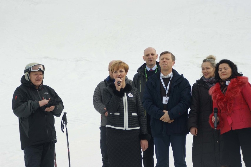 Rabka Zdrój. Prezydent Duda na nartach. Oddał hołd Marii Kaczyńskiej [ZDJĘCIA]