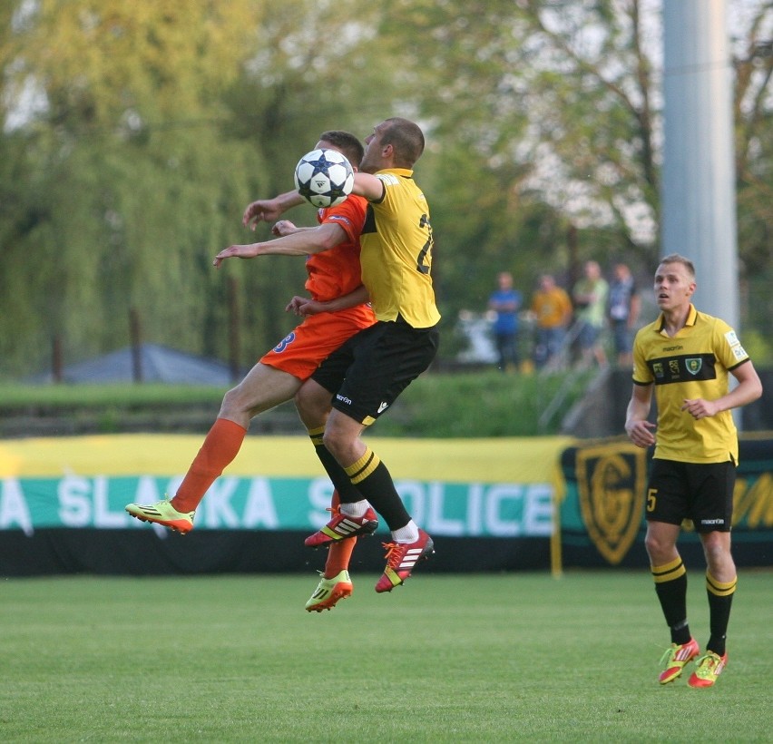 GKS Katowice - Termalica Nieciecza 1:1 [RELACJA, ZDJĘCIA]. Mistrzowie samobójów z Bukowej