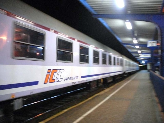 Od soboty 29 marca do sprzedaży internetowej trafi pula miliona tanich biletów na przejazdy pociągami PKP Intercity.