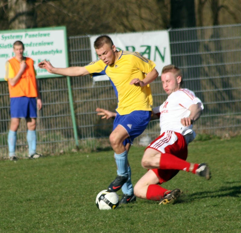 IV liga: Swornica Czarnowąsy-LZS Obrowiec 1-0.