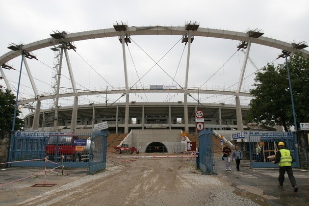 Awaria Big Lift opóźniła modernizację Stadionu Śląskiego