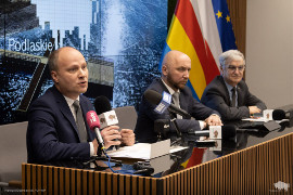 Centra Integracji Cudzoziemców. Jedni protestują, a inni wyjaśniają