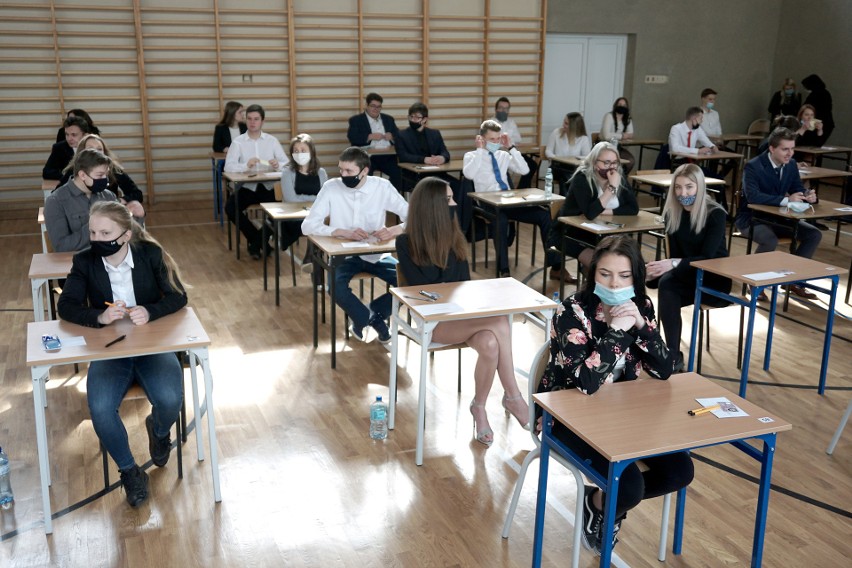 Maturzyści 2021 poznali wyniki egzaminów 5 lipca.
